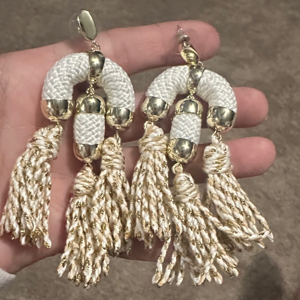 Kendra Scott 18k GP earrings